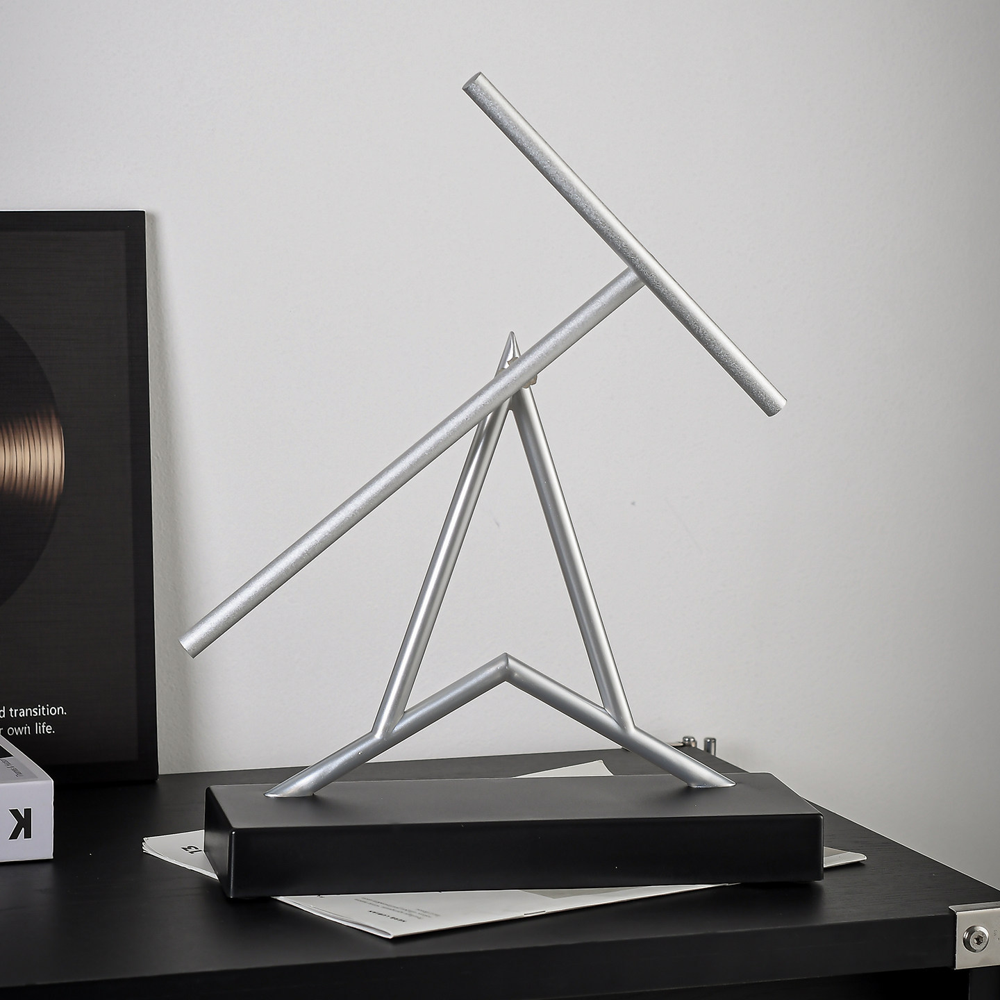 Luxury Lifestyle Items - Nieuwe Iron Man Chaos Pendulum Newton